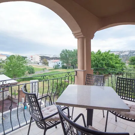 Apartament Sanic 543/a