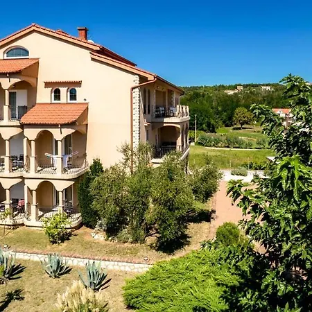 Sanic 543/a Apartment *