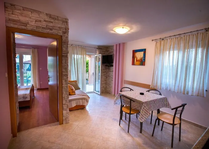 아파트 Sanic 543/a